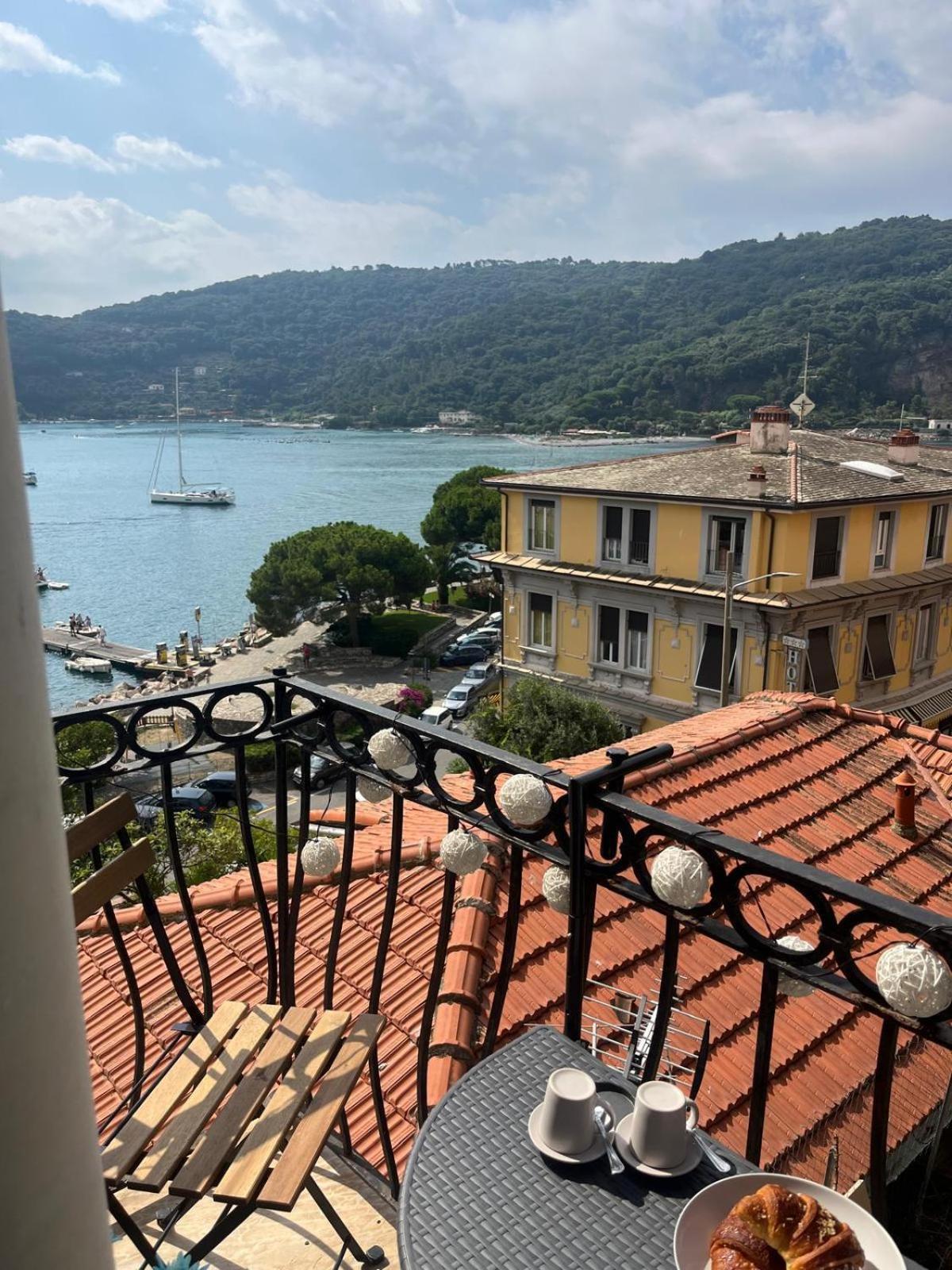 Hotel Le Finestre Veneris Porto Venere Exterior foto